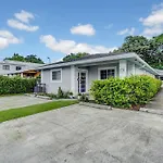 Modern Miami House 2Baths Design District In Mins