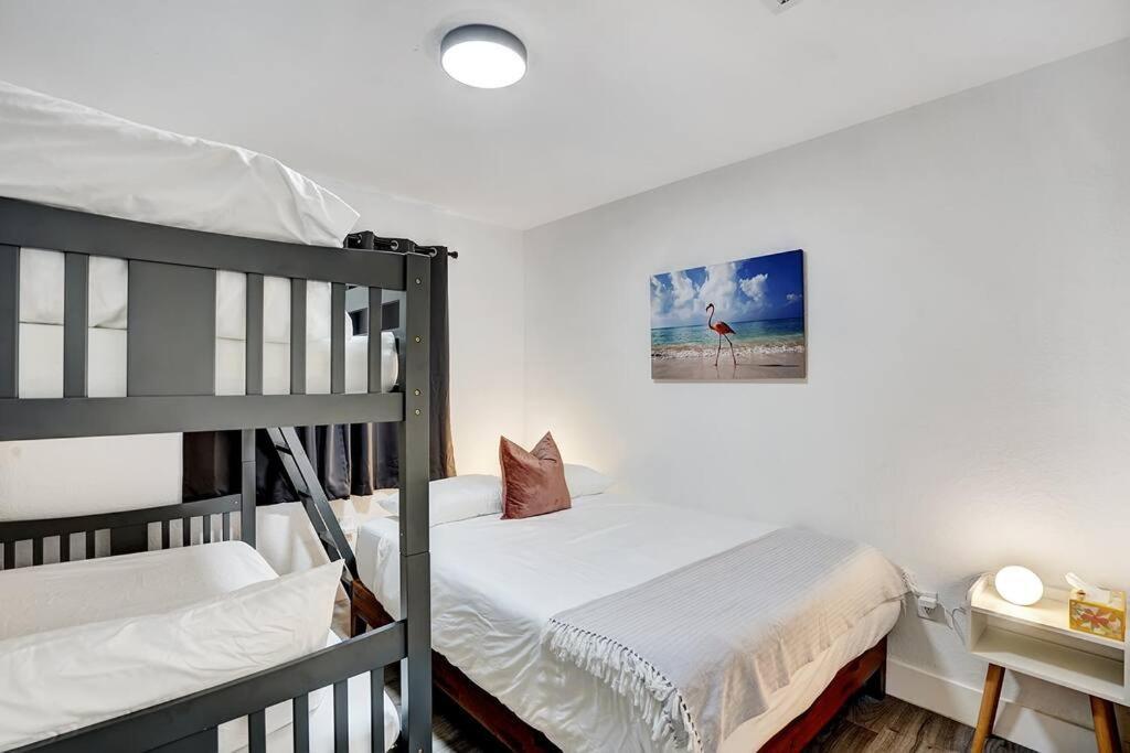 Modern House 2baths Design District In Mins